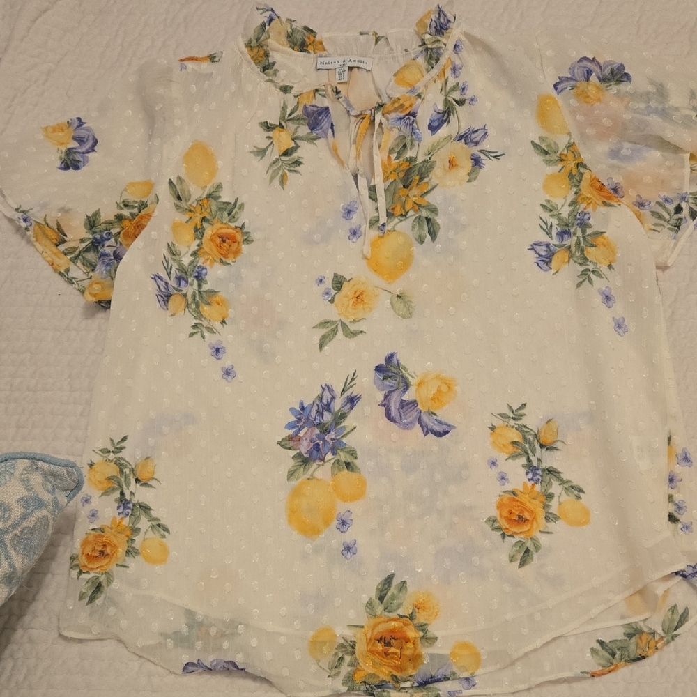 Elegant Floral Women's Blouse